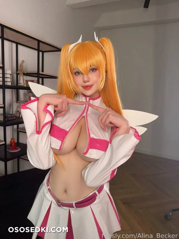 Alina Becker - Ririsa Amano - 2.5-jigen No Yuuwaku  2.5 Dimensional Seduction - 9