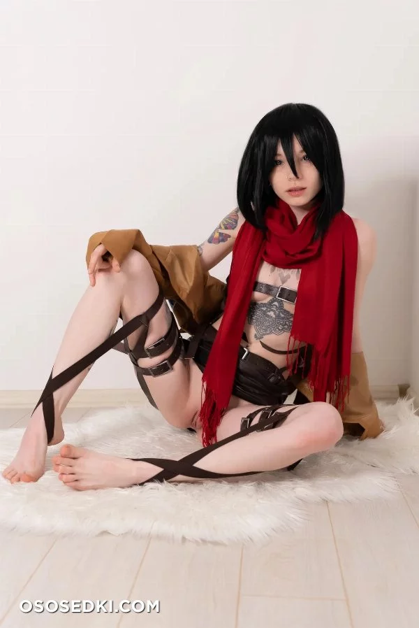 Karneli Bandi - Mikasa Ackerman - Shingeki No Kyojin  Attack On Titan - 28