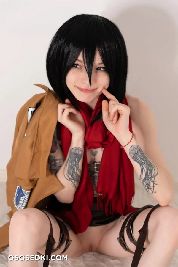 Karneli Bandi - Mikasa Ackerman - Shingeki No Kyojin  Attack On Titan - 43