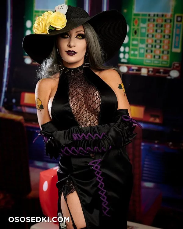 Kate Sarkissian - Sae Niijima - Persona 5 - 16