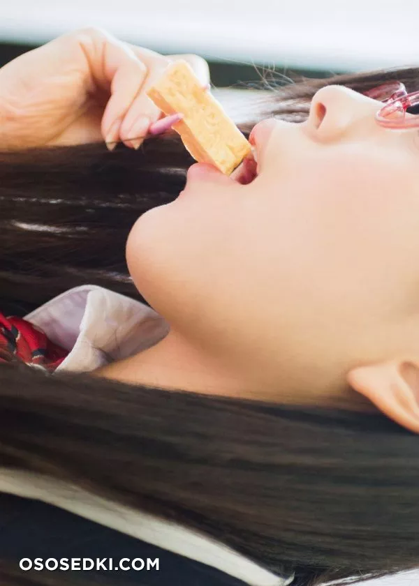 Kurokami Joshi (Black Hair Girls) Photo Book [Japanese Edition] - 92