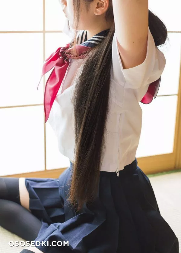 Kurokami Joshi (Black Hair Girls) Photo Book [Japanese Edition] - 133
