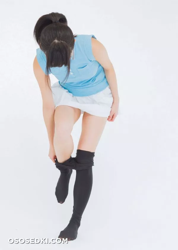 Kurokami Joshi (Black Hair Girls) Photo Book [Japanese Edition] - 190