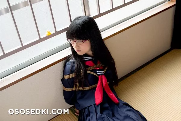 [Kitaeri] Eri Kitamura きたえりー 眼鏡っ娘を縄とかプチプチとかサランラップ で拘束してみた - 25