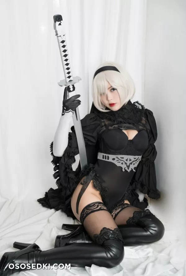 [niyeye] 白烨烨 2B写真集Vol.35 丝袜ver (ニーア オートマタ) - 11