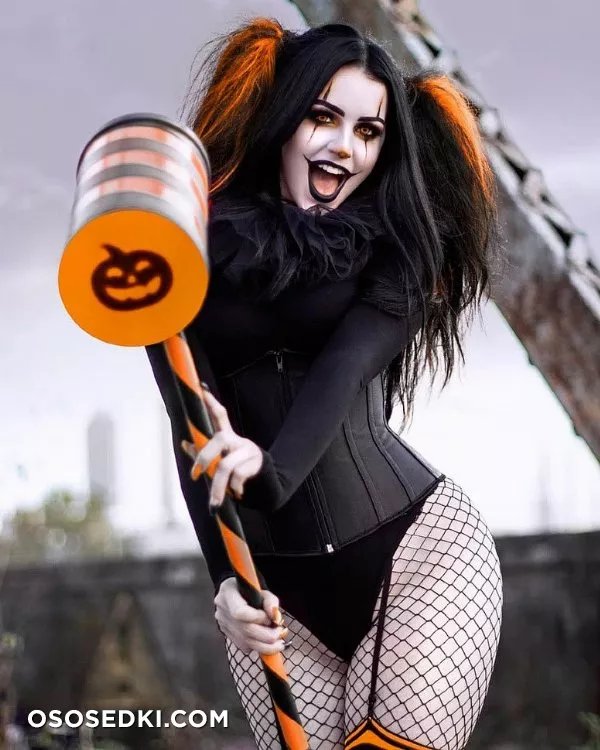 Halloween Harley Quinn (DC) by draculangelica - 6