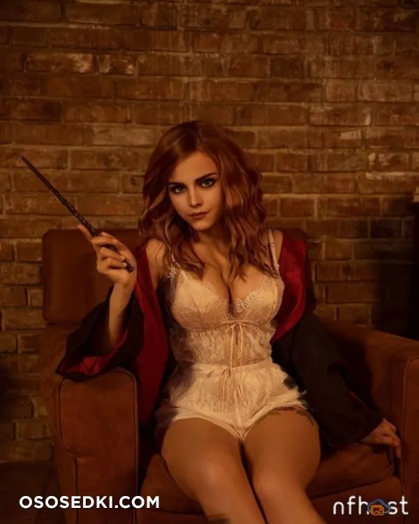 Kalinka Fox - Hermione Granger - 18