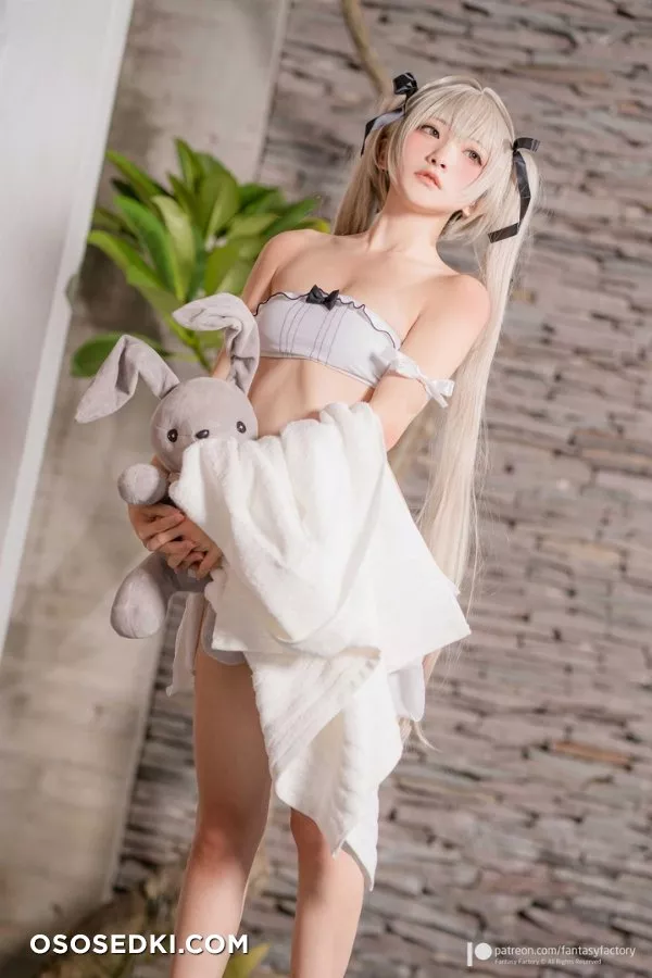 小丁泳装穹妹 - 6