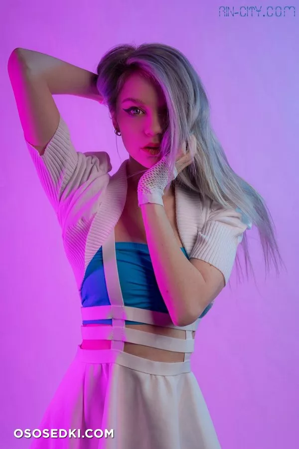 RIN (Katrina Wilkinson) - 916