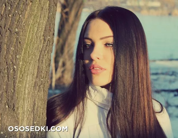 Dasha Dereviankina - 28