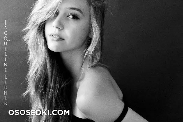 Alexis Ren - 49