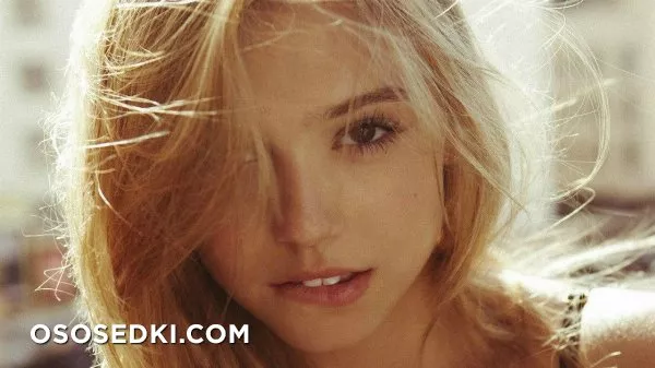 Alexis Ren - 51