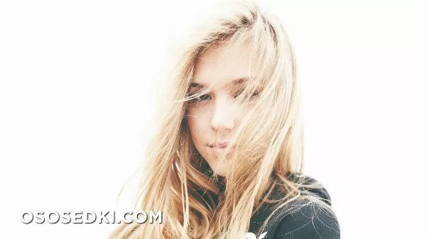 Alexis Ren - 56