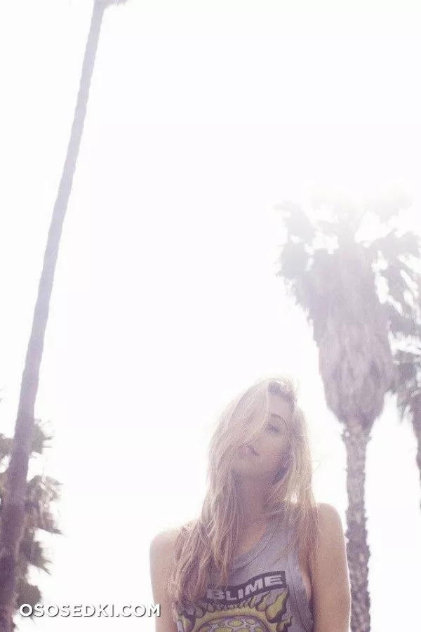 Alexis Ren - 69