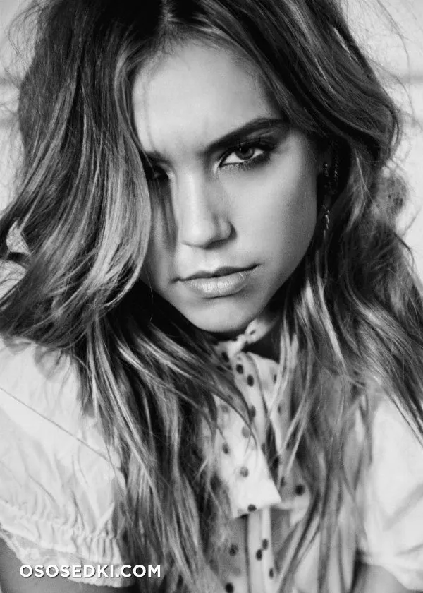 Alexis Ren - 156