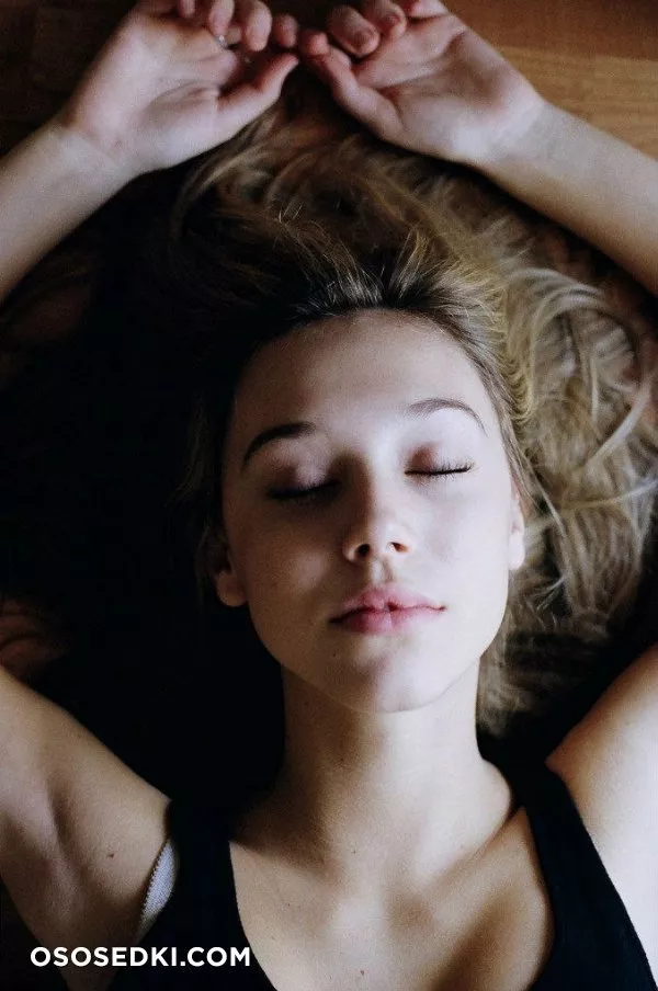 Alexis Ren - 181