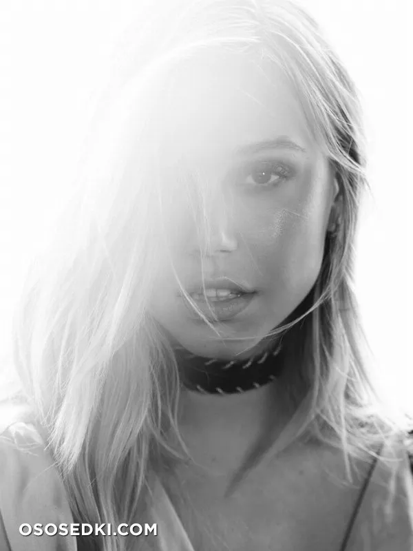 Alexis Ren - 246