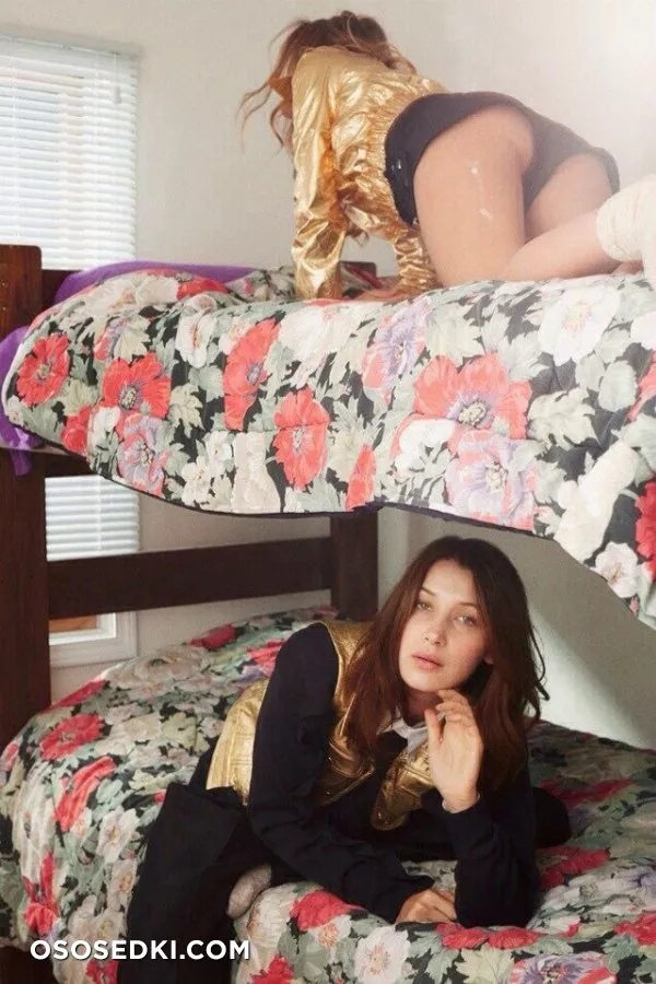Bella Hadid - 17