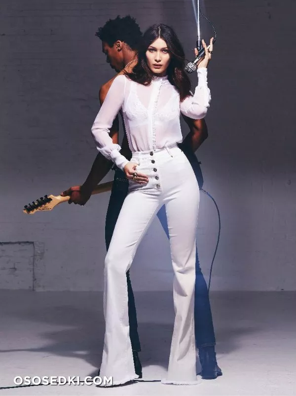 Bella Hadid - 69