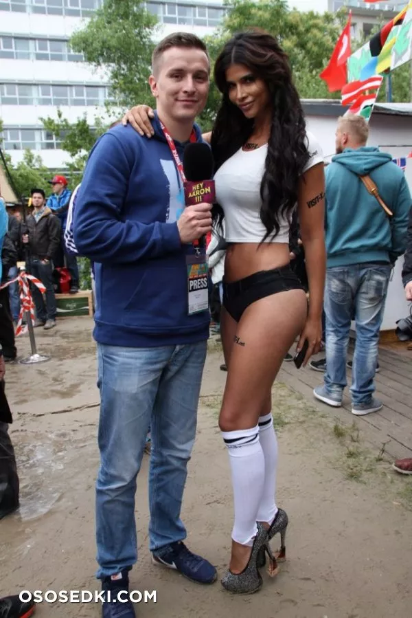 Micaela Schaefer - 307
