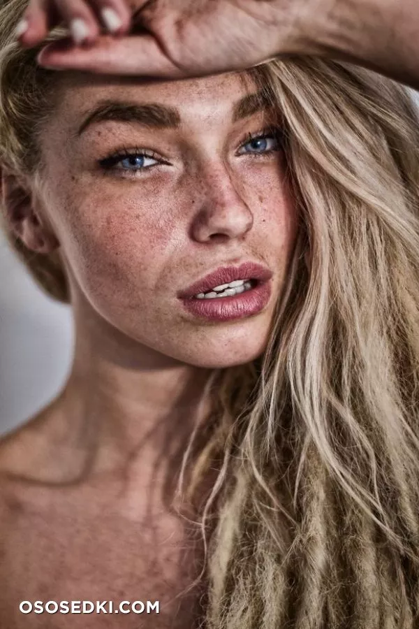 Natalie Phillips - 324
