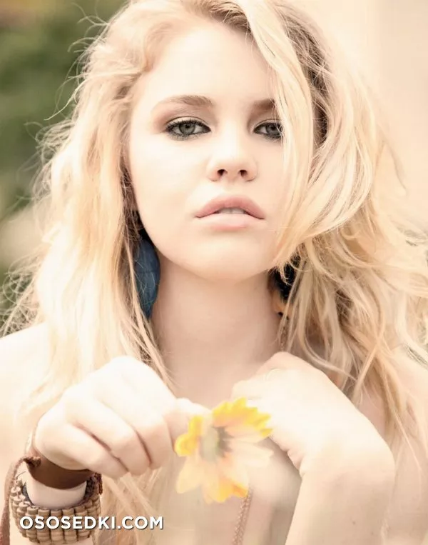 Kayslee Collins - 48