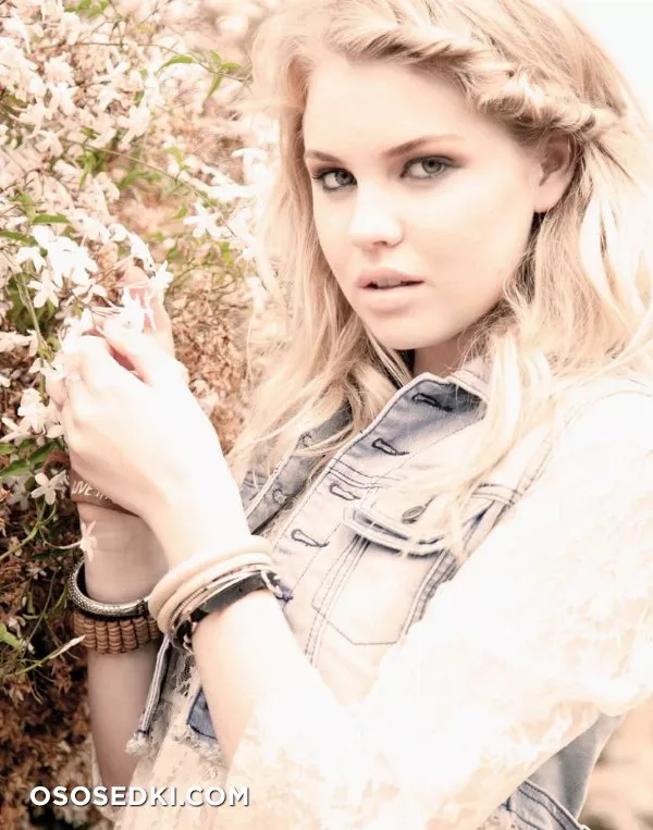 Kayslee Collins - 52