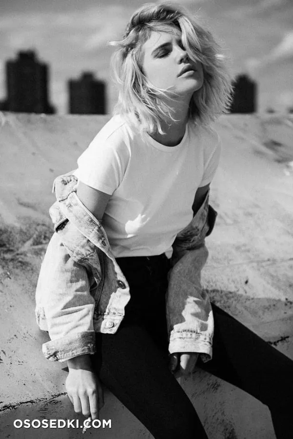 Kayslee Collins - 332