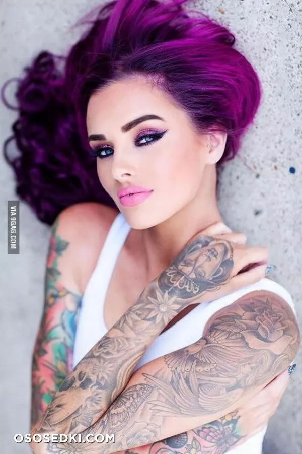Lauren Houldsworth (TattRose) - 26