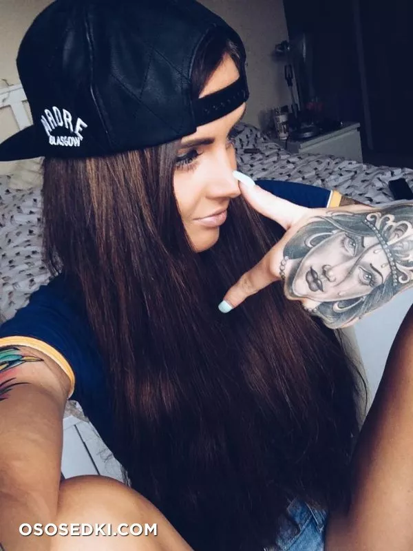 Lauren Houldsworth (TattRose) - 131