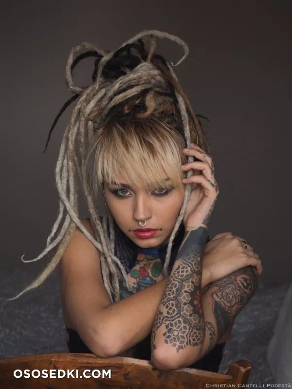 Felisja Piana (Fishball Suicide) - 811