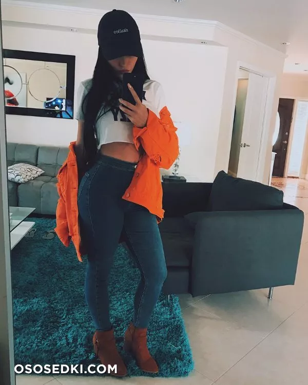 Claudia Alende - 194