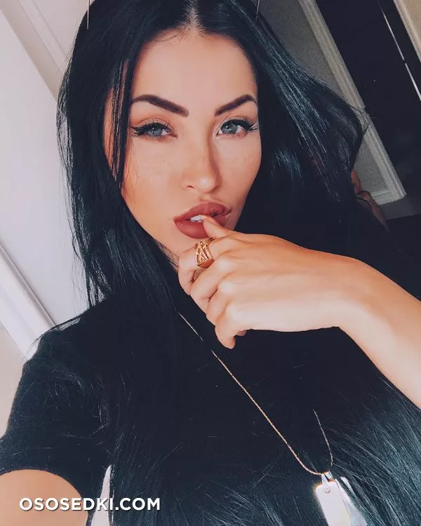 Claudia Alende - 196