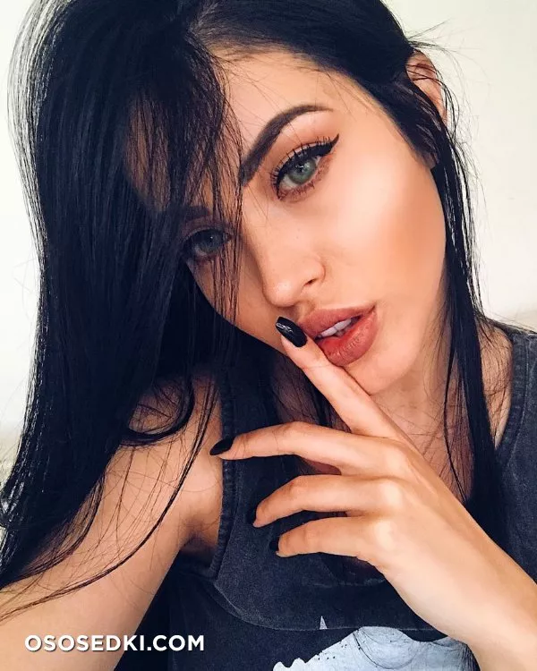 Claudia Alende - 211