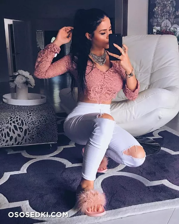 Claudia Alende - 212
