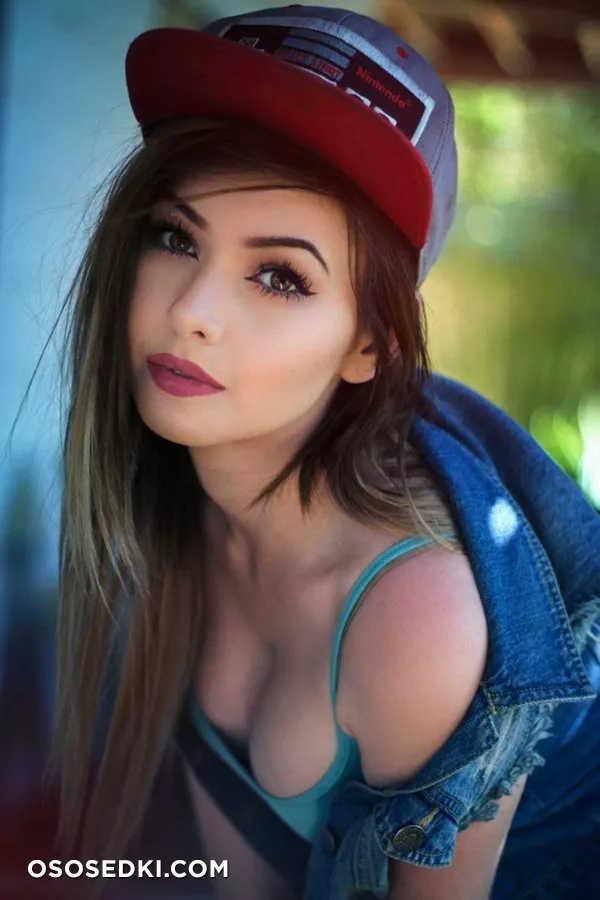 Amy Thunderbolt - 14