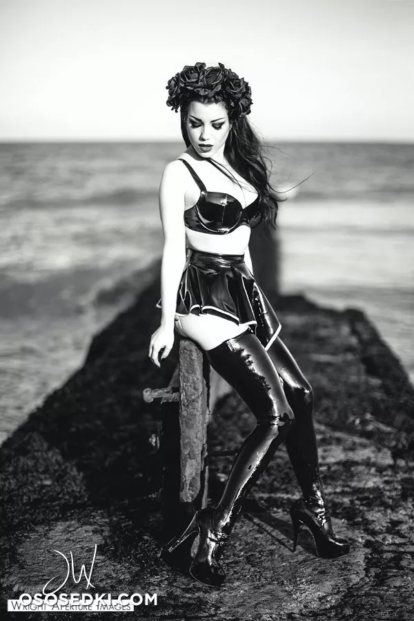 Morgana / Threnody in Velvet - 406