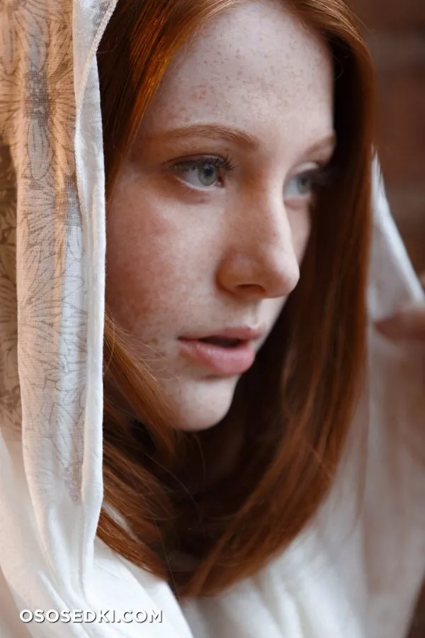 Madeline Ford - 77