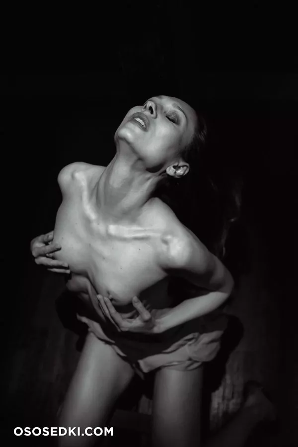 Anna Polanski - 235