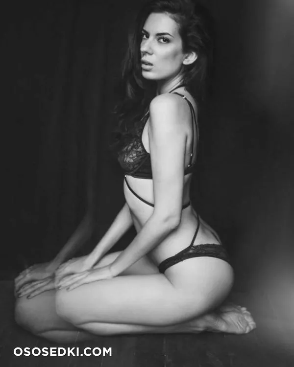Elodie HBJ - 64
