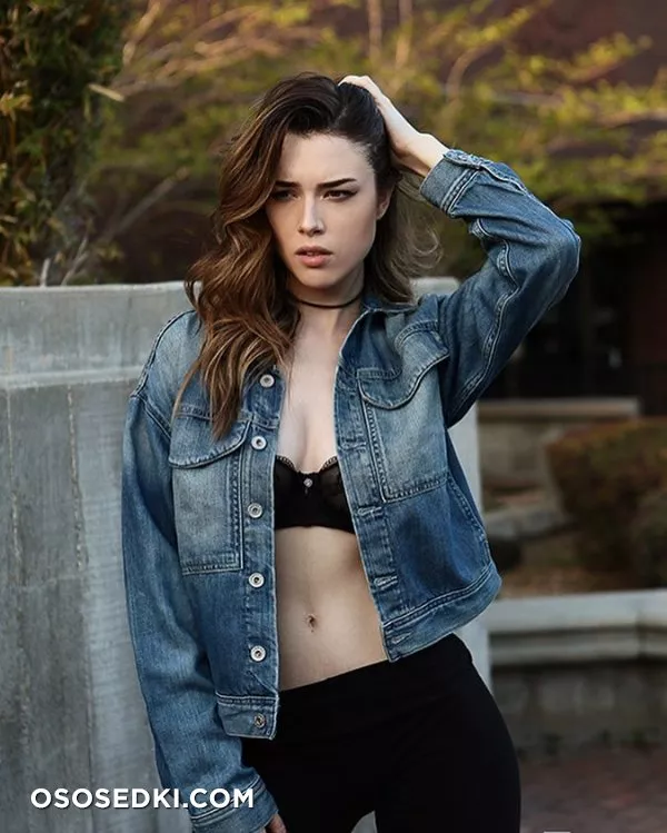 Lauren Summer - 106