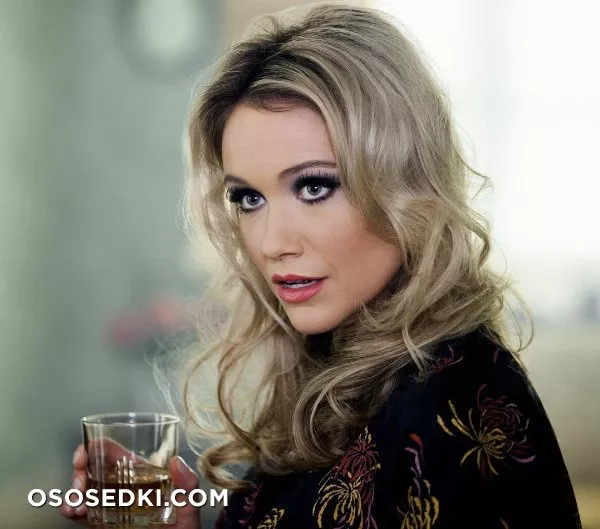 Katrina Bowden - 21