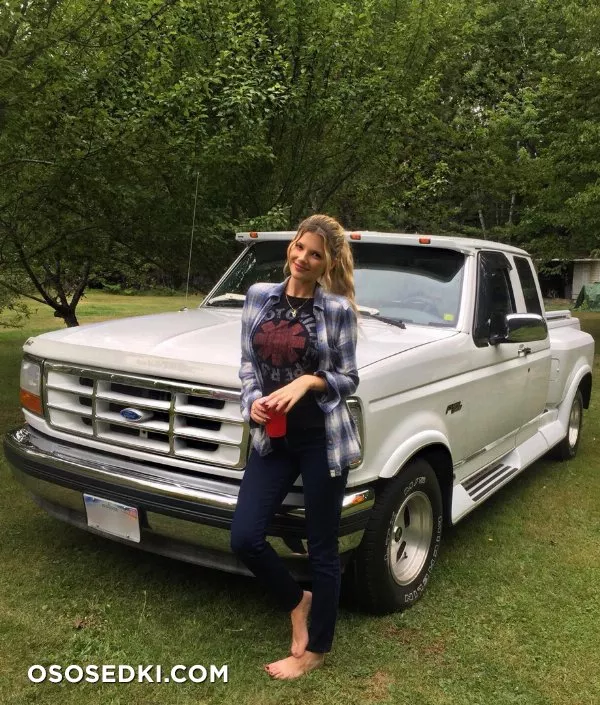 Stephanie Branton - 569