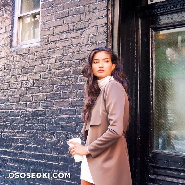 Kelly Gale - 30