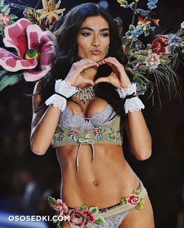 Kelly Gale - 277