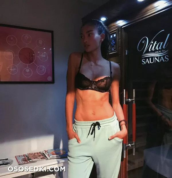Kelly Gale - 580