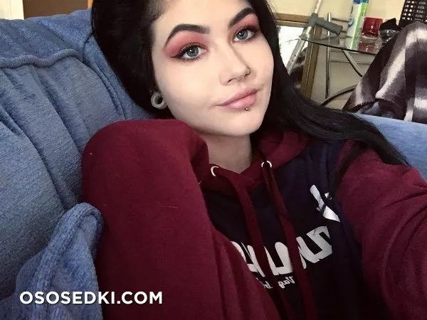 Alexa Webb - 127