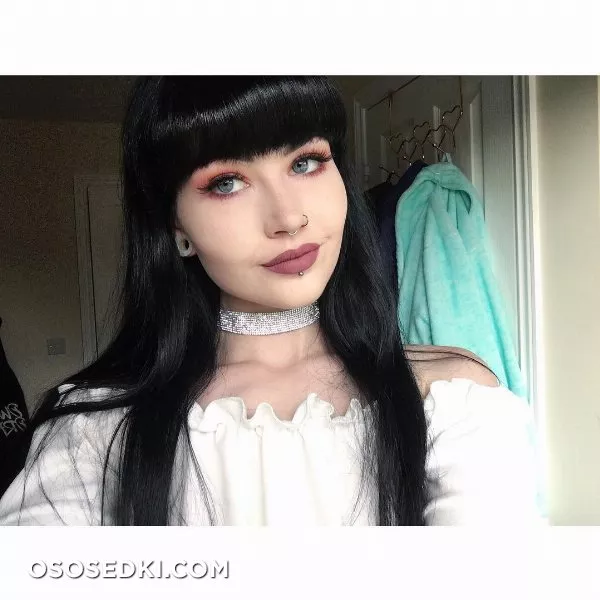 Alexa Webb - 150