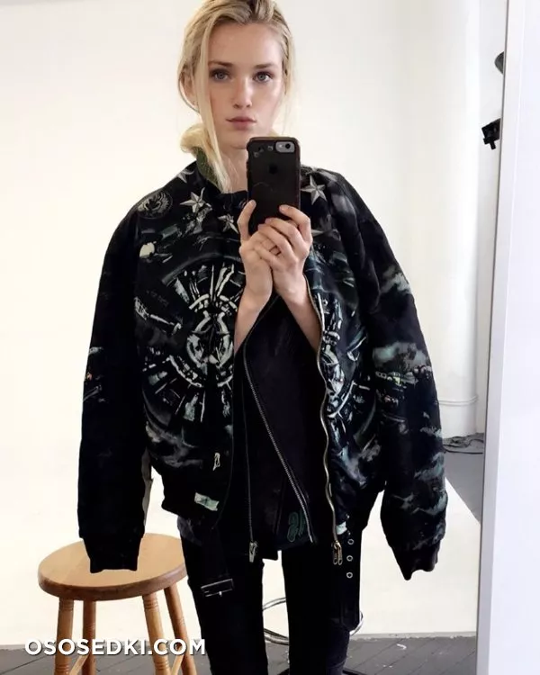 Alexa Reynen - 121