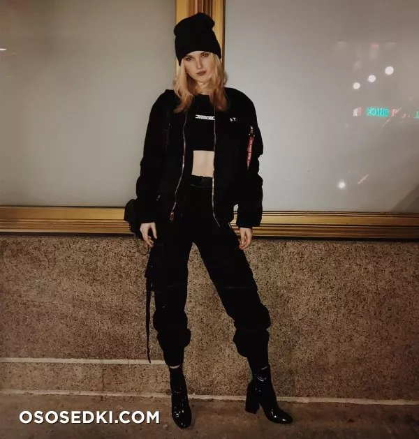Alexa Reynen - 126